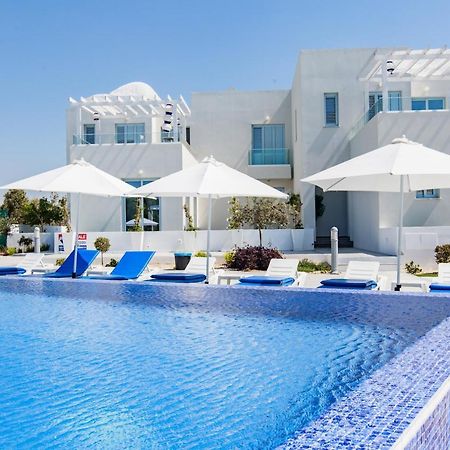 Blue Diamond Beach Villas Paphos Bagian luar foto
