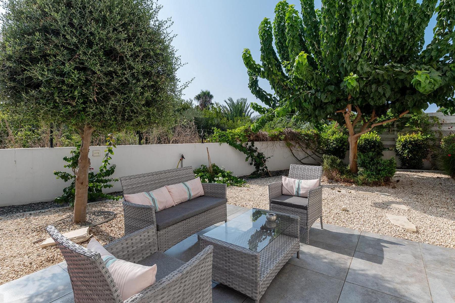 Blue Diamond Beach Villas Paphos Bagian luar foto