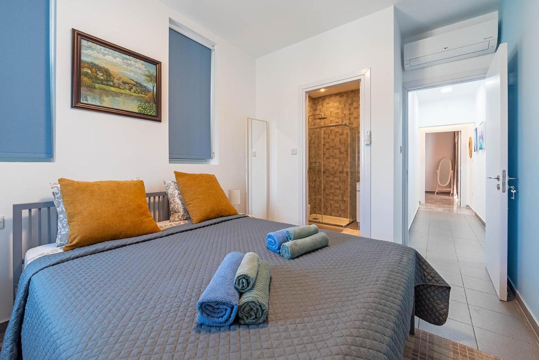 Blue Diamond Beach Villas Paphos Bagian luar foto